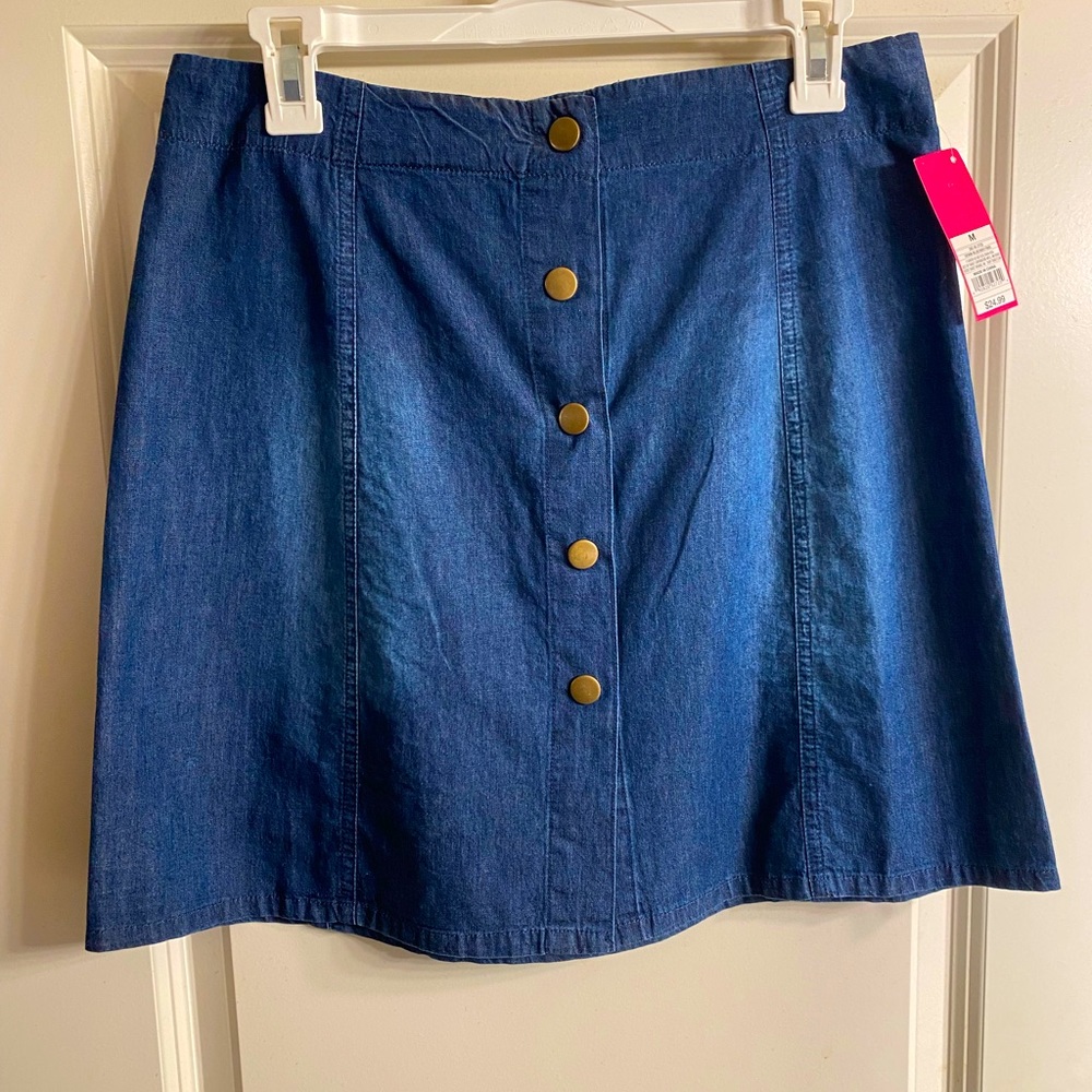 New w/tags front button a-line skirt.